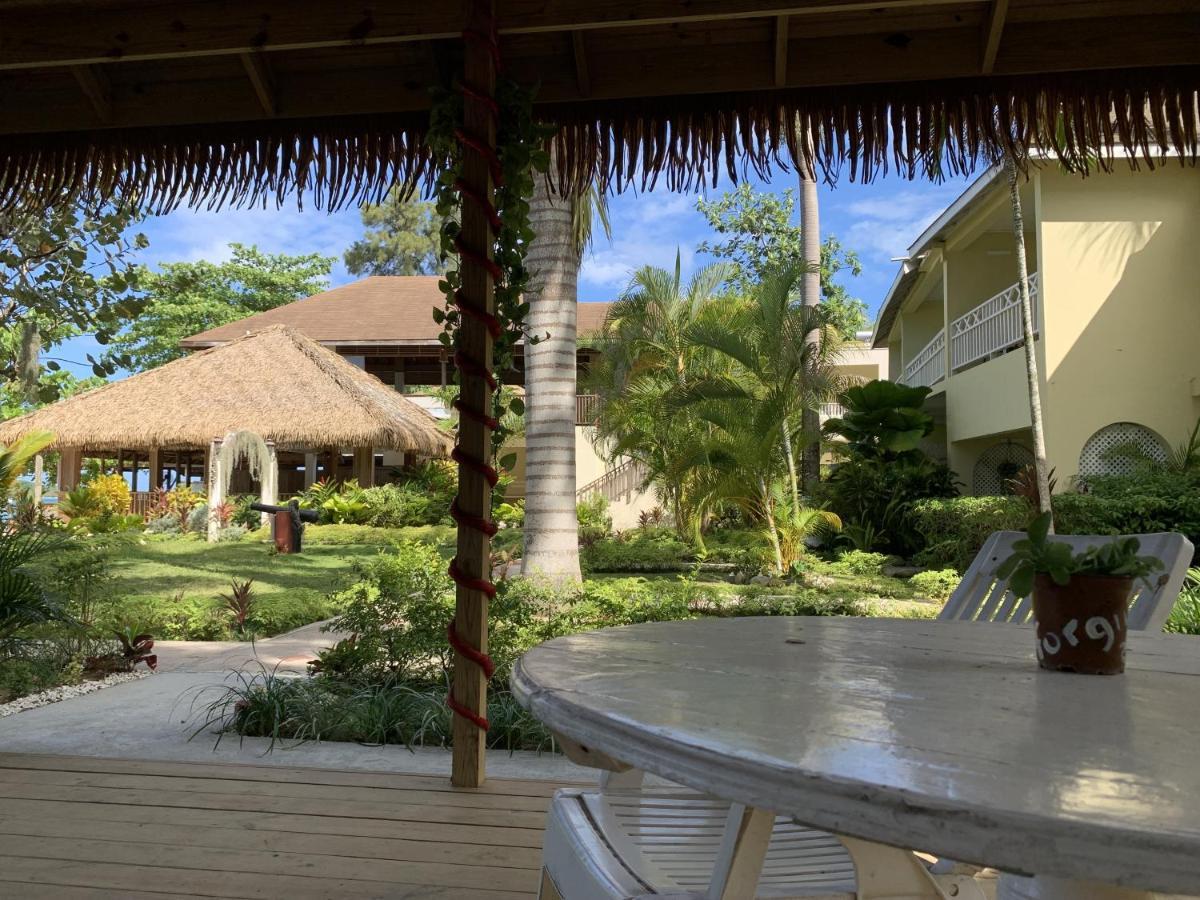 King Suite At Oceanview Resort In Jamaica - Enjoy 7 Miles Of White Sand Beach! 内格里尔 外观 照片